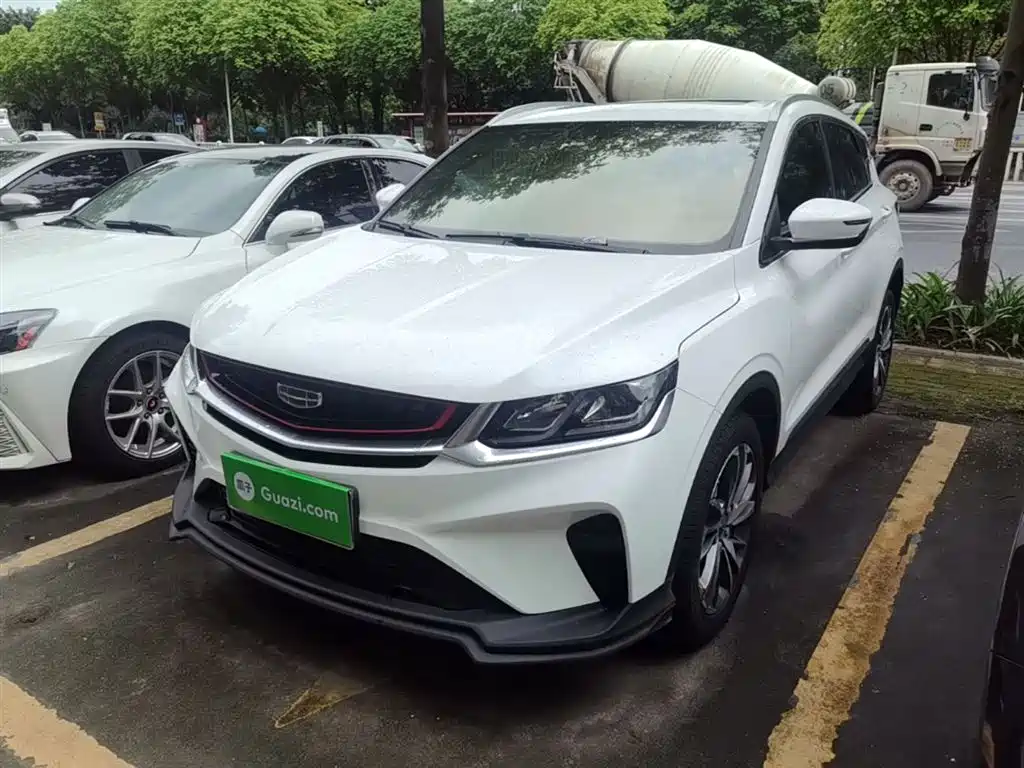 Фото 2 - Geely Coolray