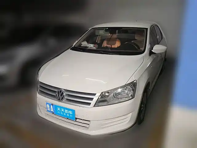 Volkswagen Santana 2015 1.6L Manual Trend Edition — фото 1