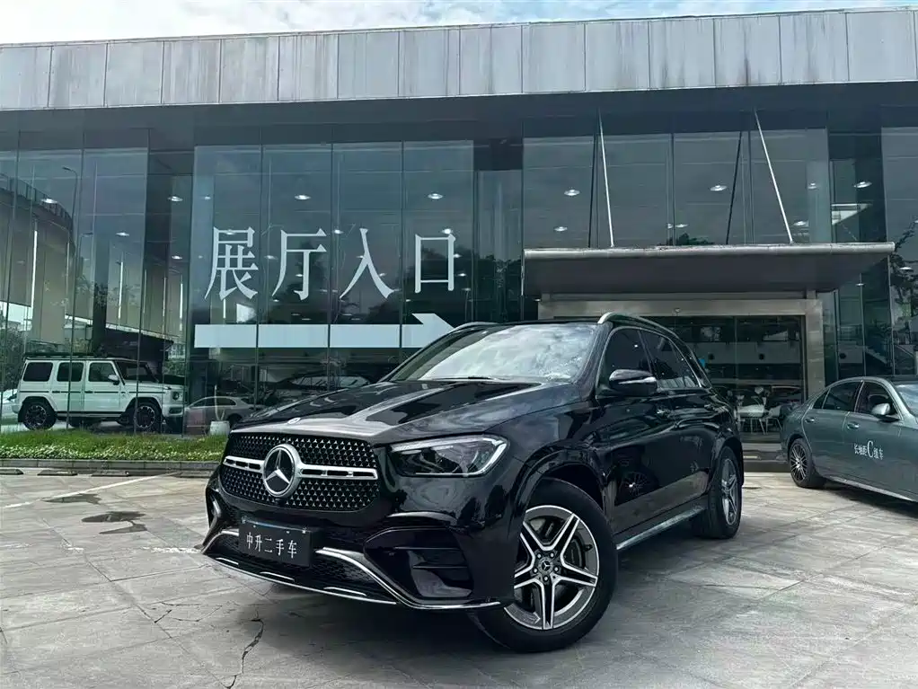 Mercedes-Benz GLE 2025 GLE 450 4MATIC Fashion фото 2