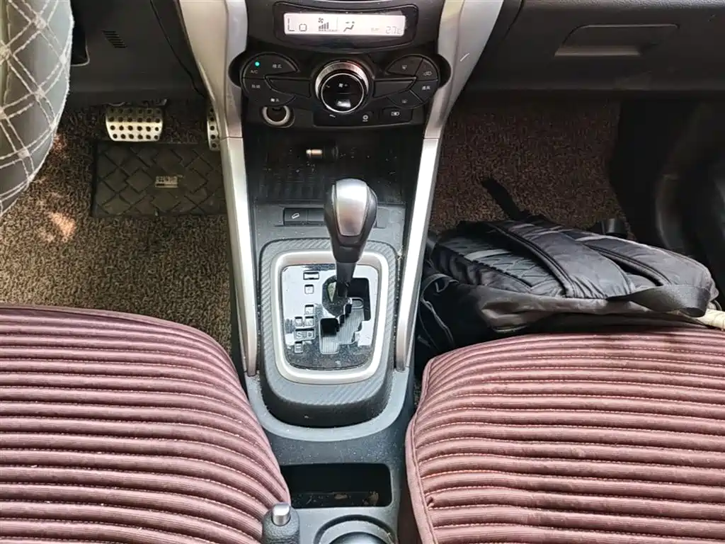 BYD Yuan 2017 1.5L Auto Cool Fashion фото 14