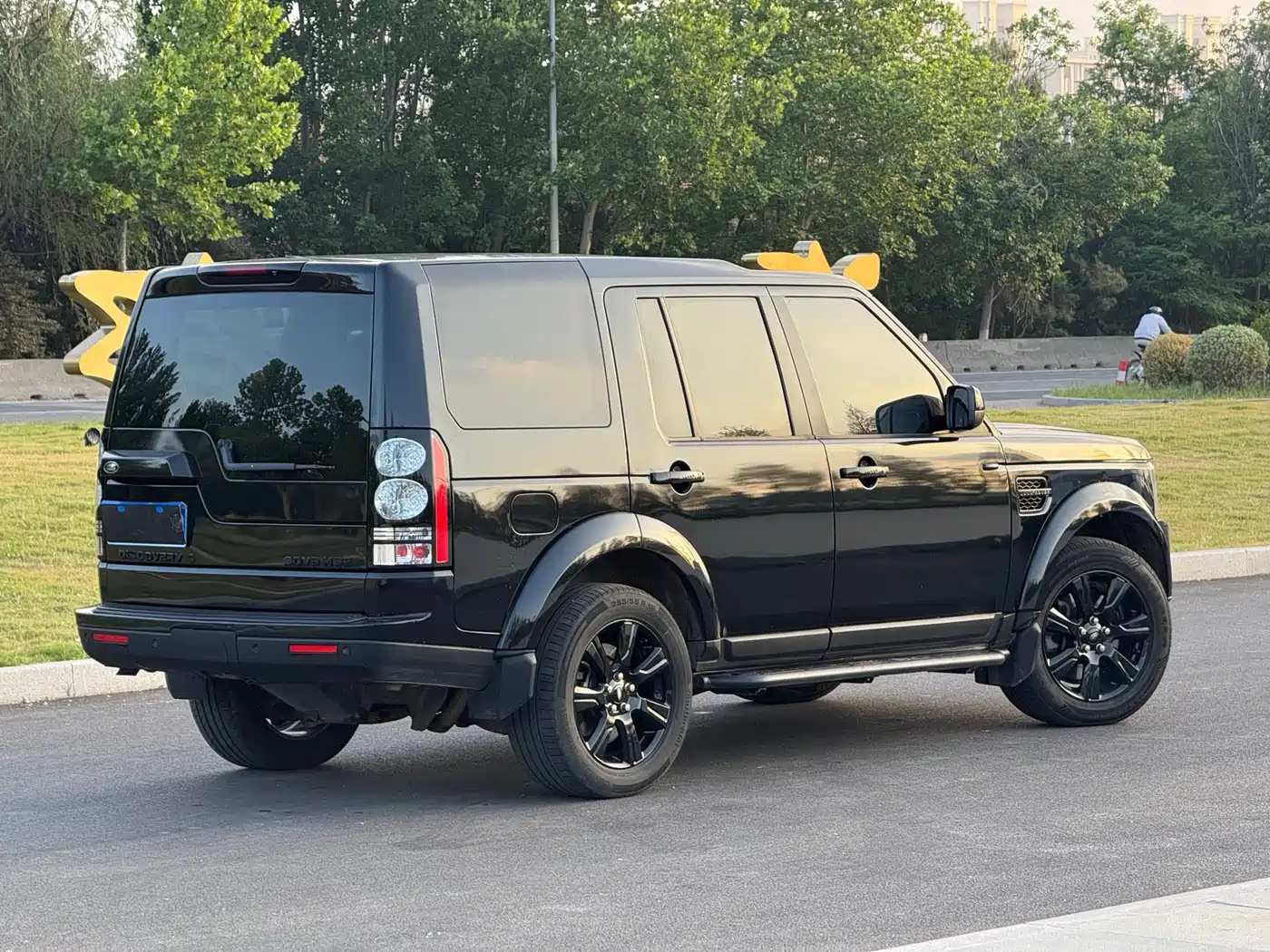 Land Rover Discovery 2013 3.0 SDV6 HSE Diesel фото 3