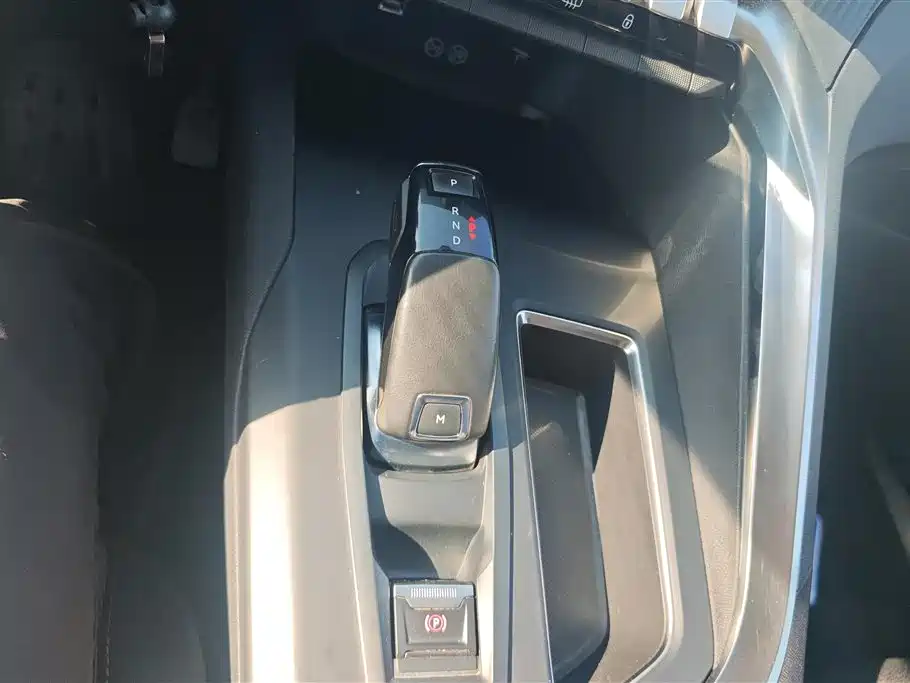 Peugeot 4008 2018 350THP Comfort Edition фото 16