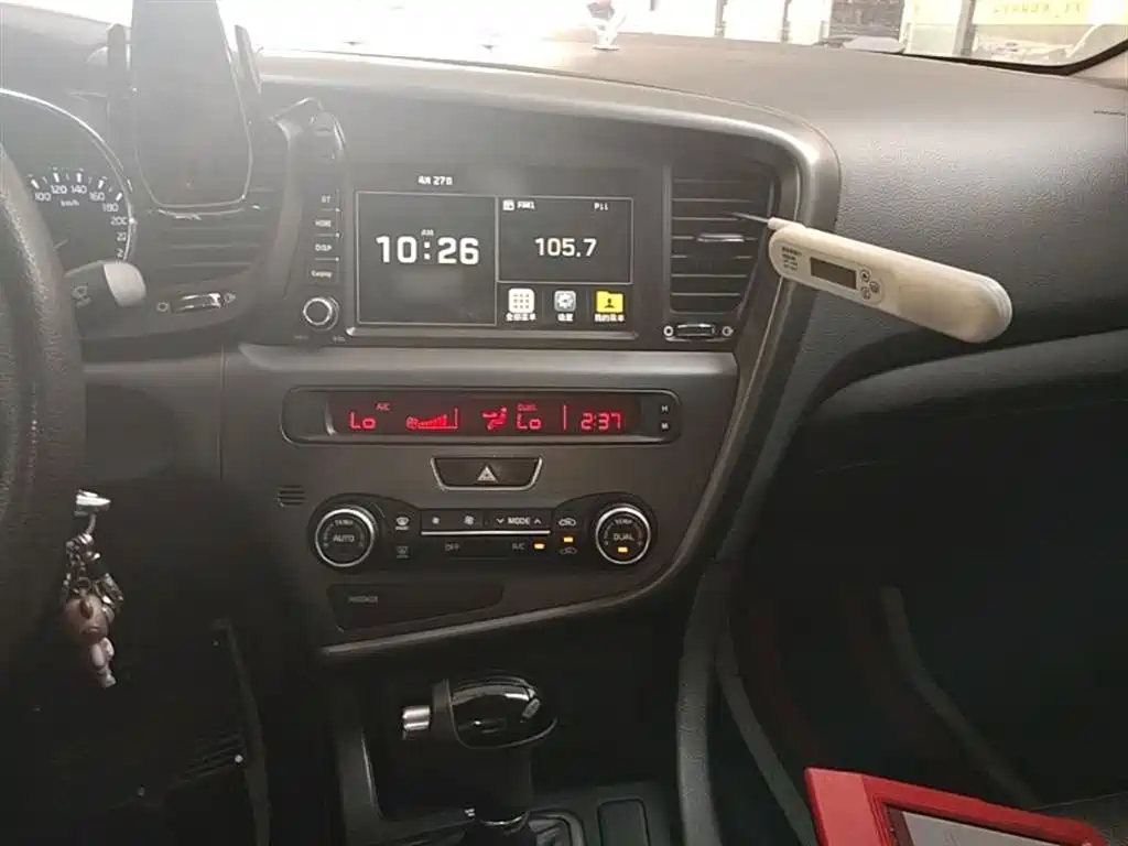 Kia K5 2015 2.0L Automatic GLS фото 6