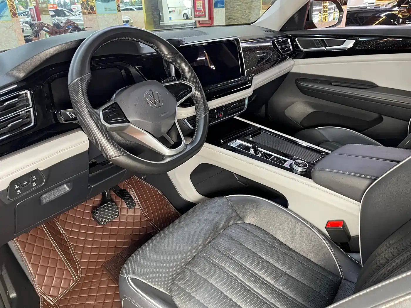 Volkswagen Teramont 2022 530 V6 4MOTION Premium Luxury фото 5