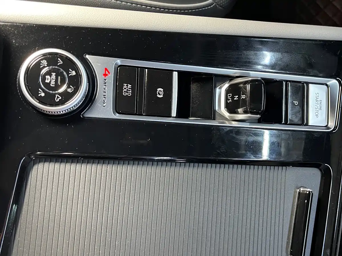 Volkswagen Teramont 2022 530 V6 4MOTION Premium Luxury фото 11