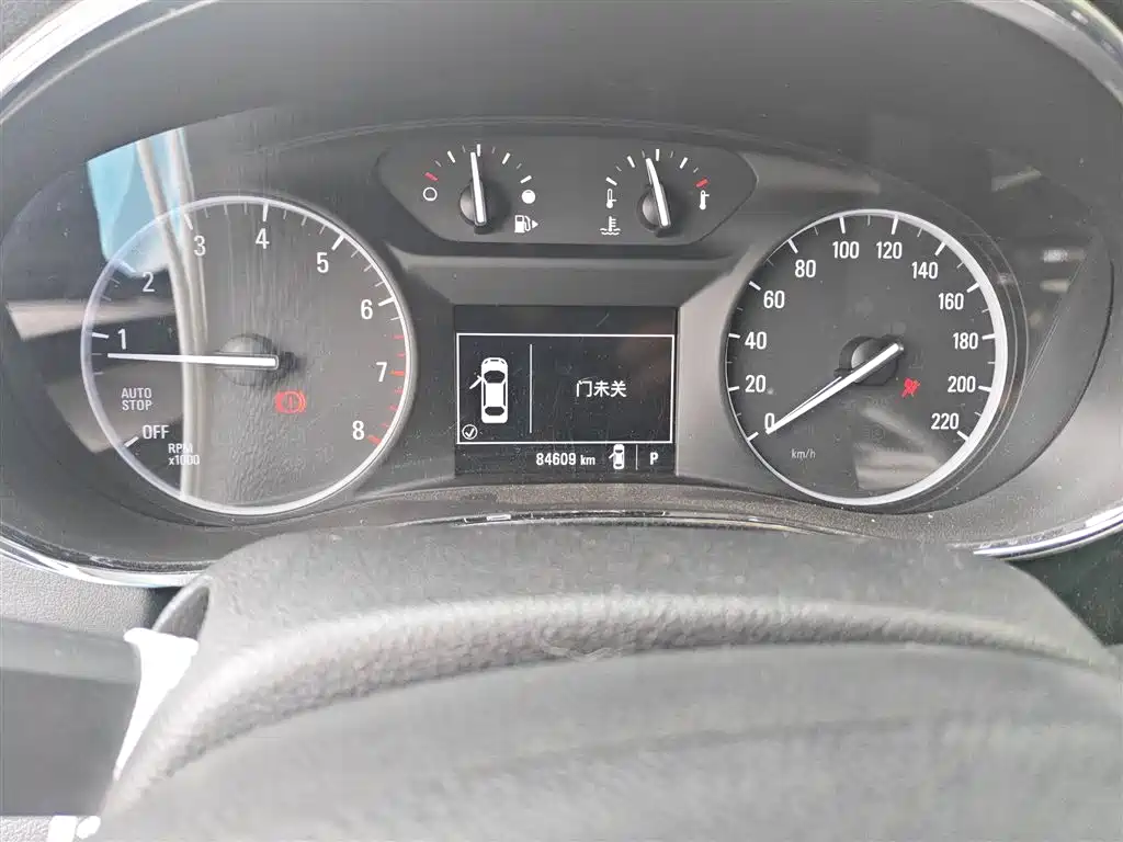 Buick Encore 2018 18T Automatic 2WD Urban Leading фото 5