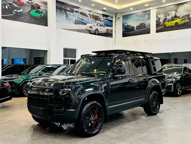 Land Rover Defender 2023 Model Year 130 3.0T P400 HSE