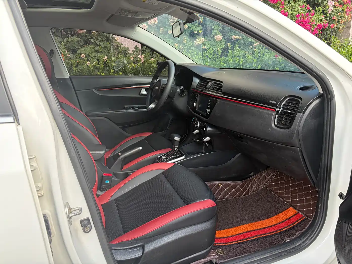 KIA KX CROSS