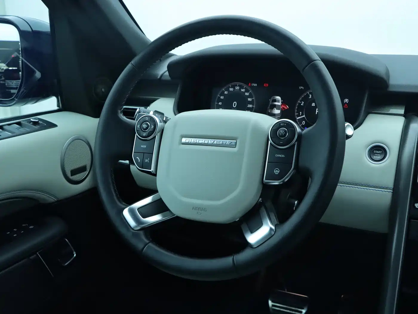 Land Rover Discovery 2018 3.0 SC V6 HSE фото 18