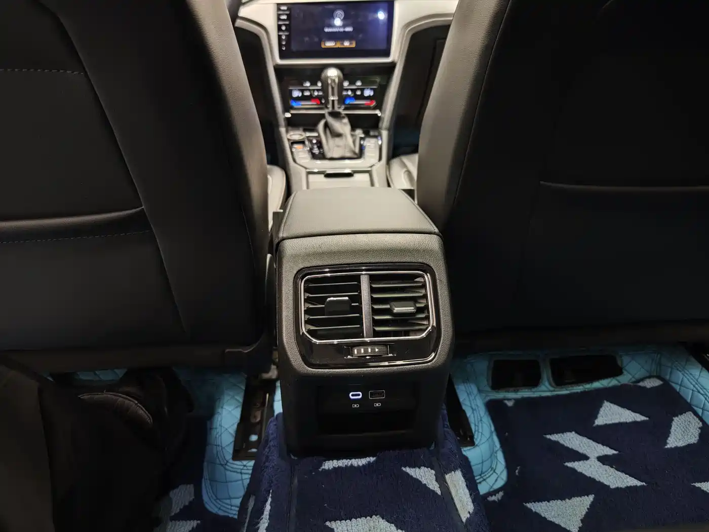 Volkswagen Lamando 2021 280TSI DSG Comfort Edition фото 10