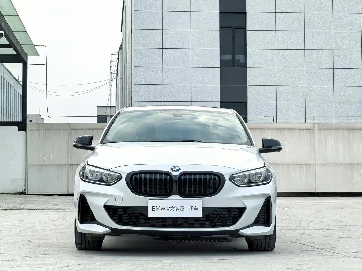 BMW 1 SERIES