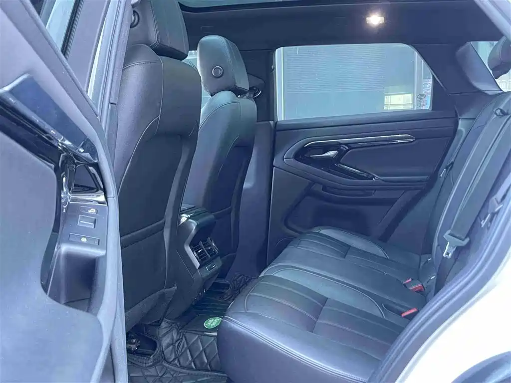 Land Rover Range Rover Evoque 2020 249PS R-DYNAMIC S First Edition Sport фото 6