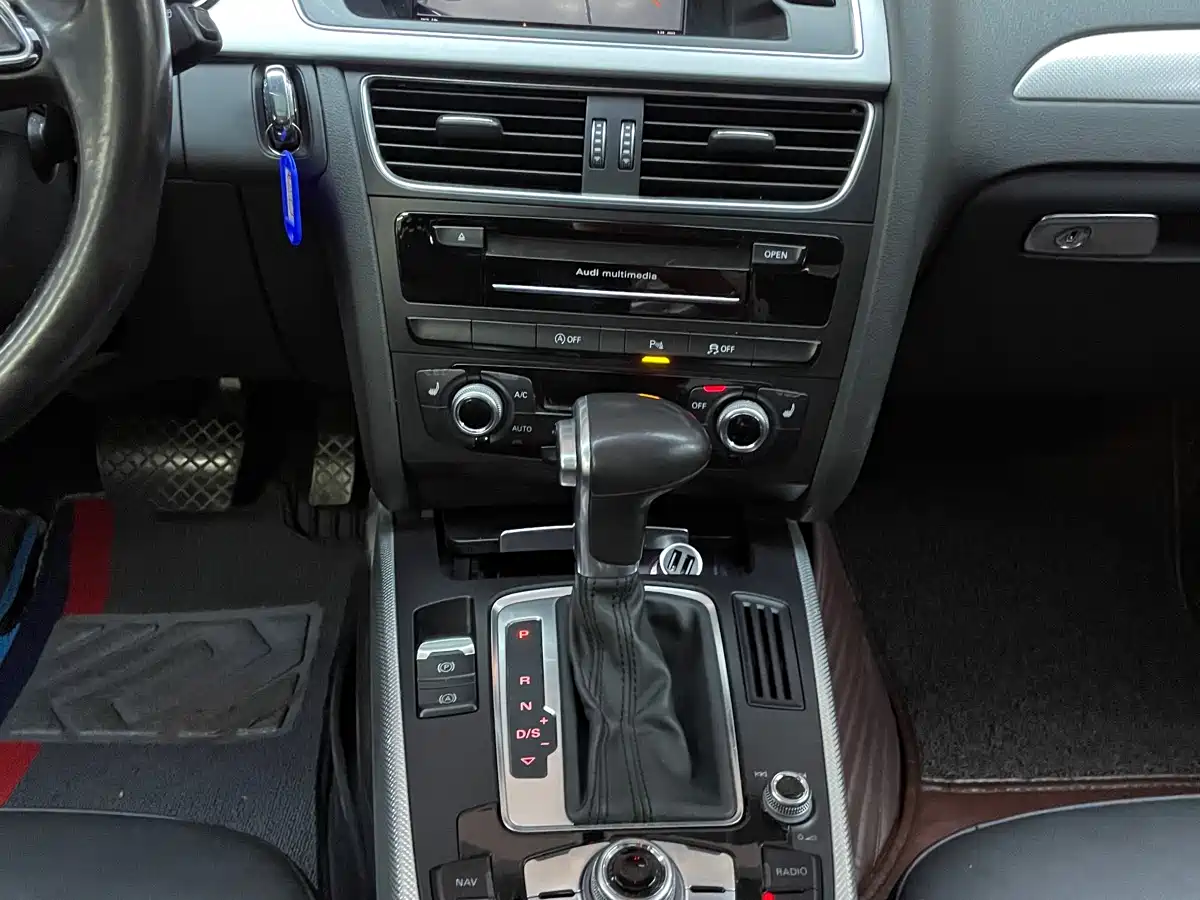 Audi A4 (Import) 2014 40 TFSI allroad quattro plus фото 11