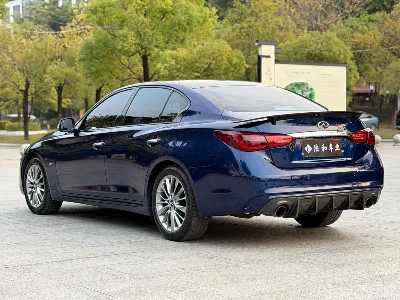 Infiniti Q50L 2019 2018 2.0T Premium Edition (China VI)