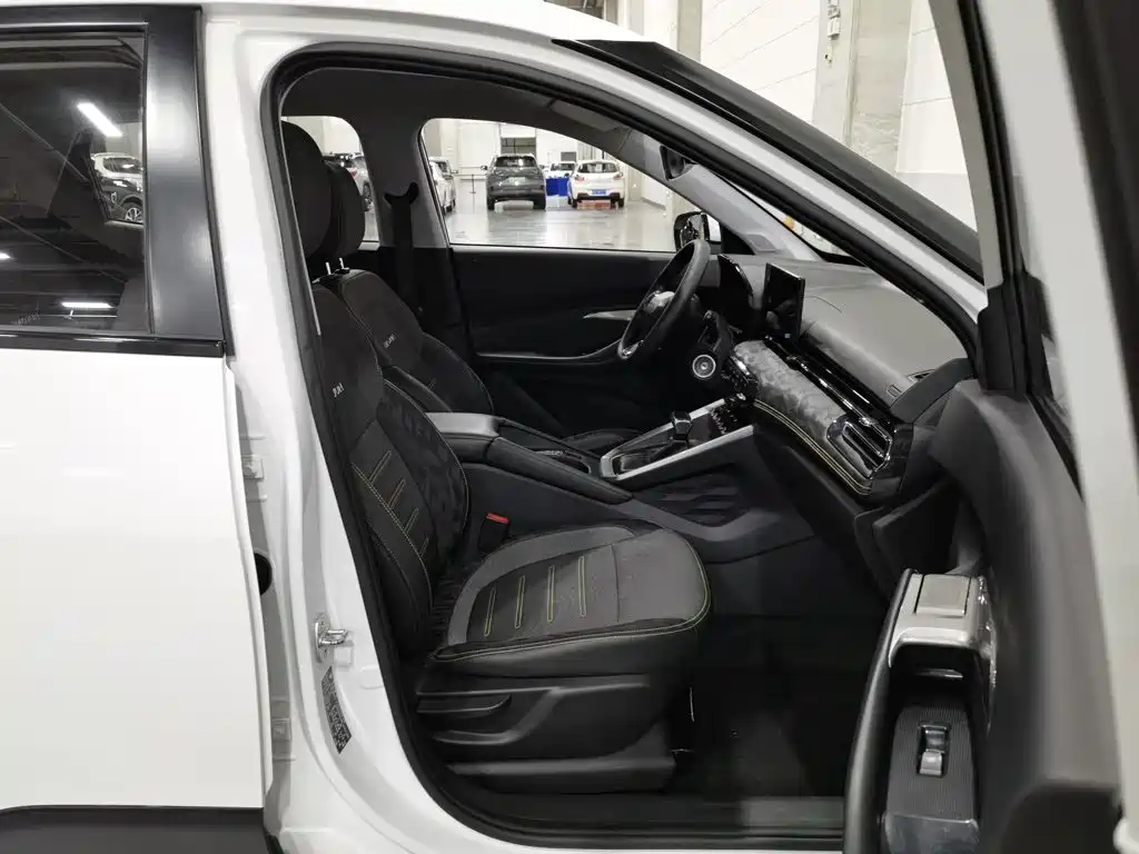 Baojun RS-3 2020 2020 1.5L CVT 24-hour Online Elite Model