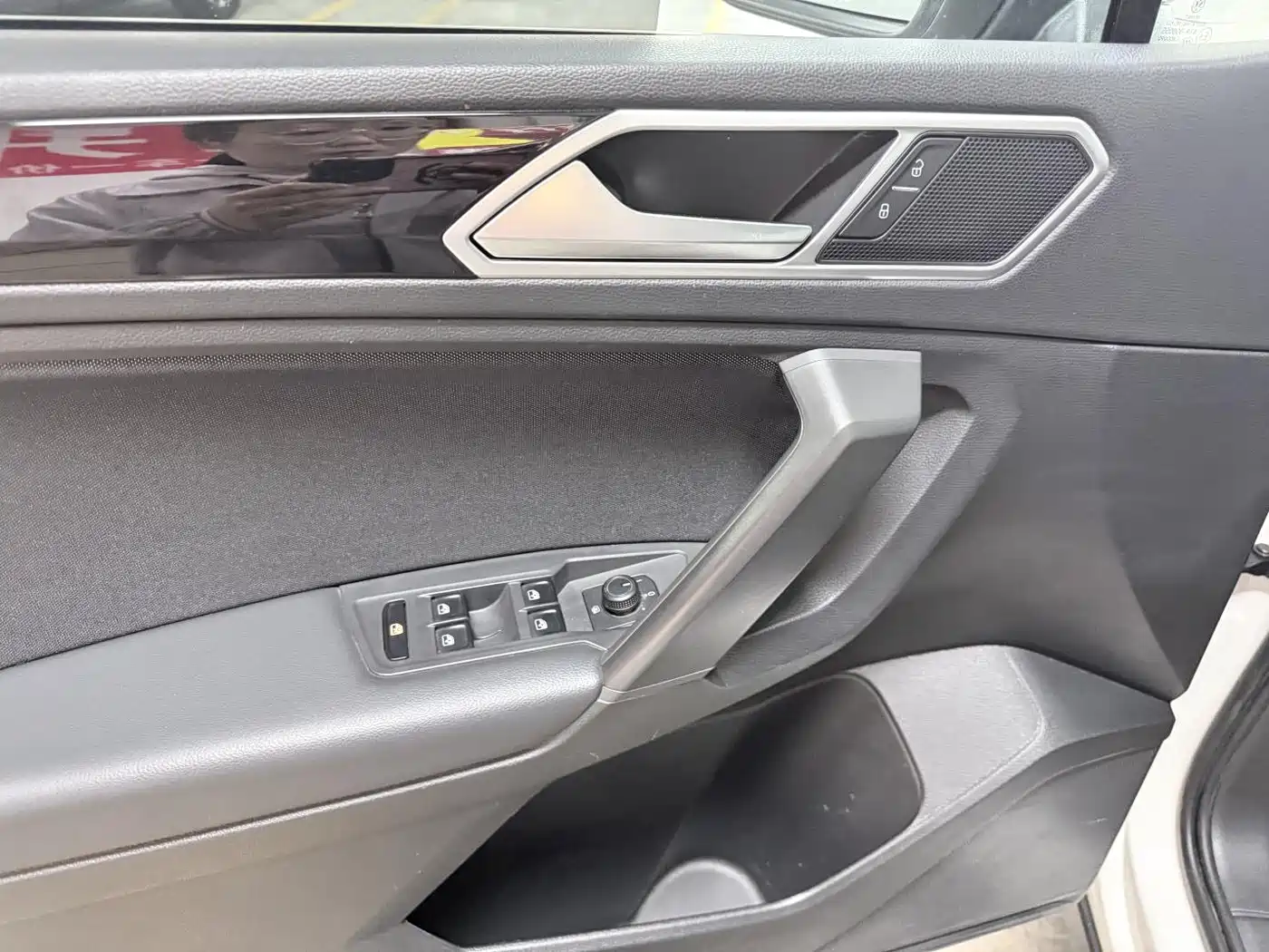 Volkswagen Tiguan L 2022 330TSI Automatic 2WD Comfort Edition фото 8