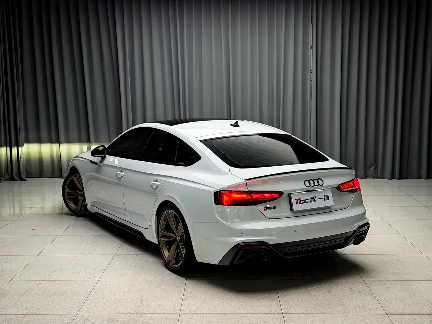 Photo 6 - Audi RS 5