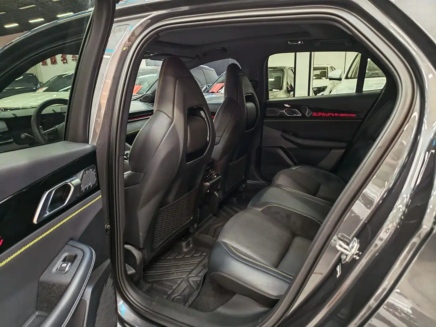 Lynk & Co 03 2023 2.0TD DCT Jin Pro фото 6