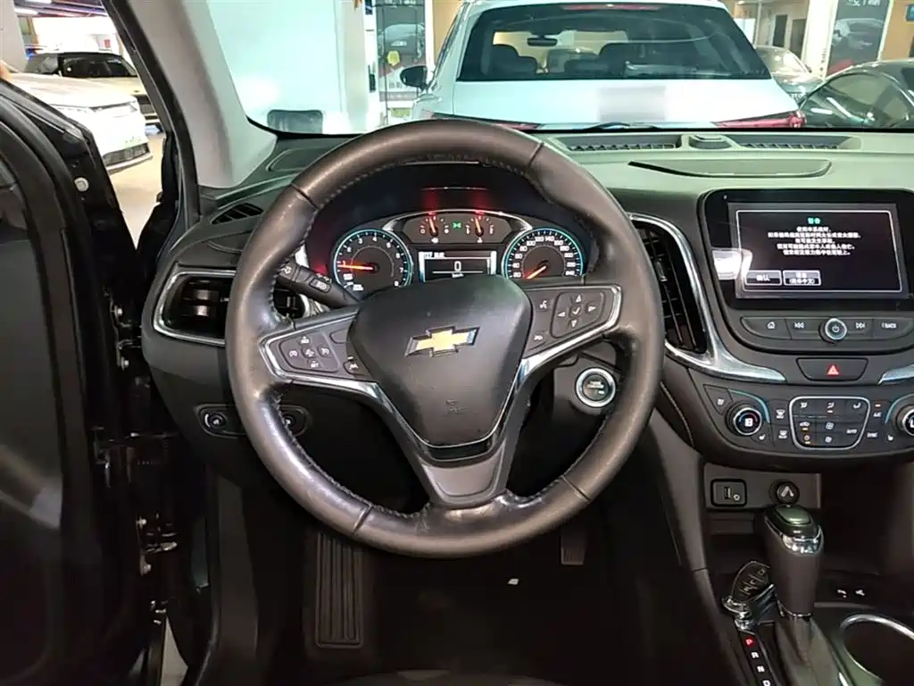 Chevrolet Equinox 2018 550T Automatic 4WD Guardian Edition фото 11