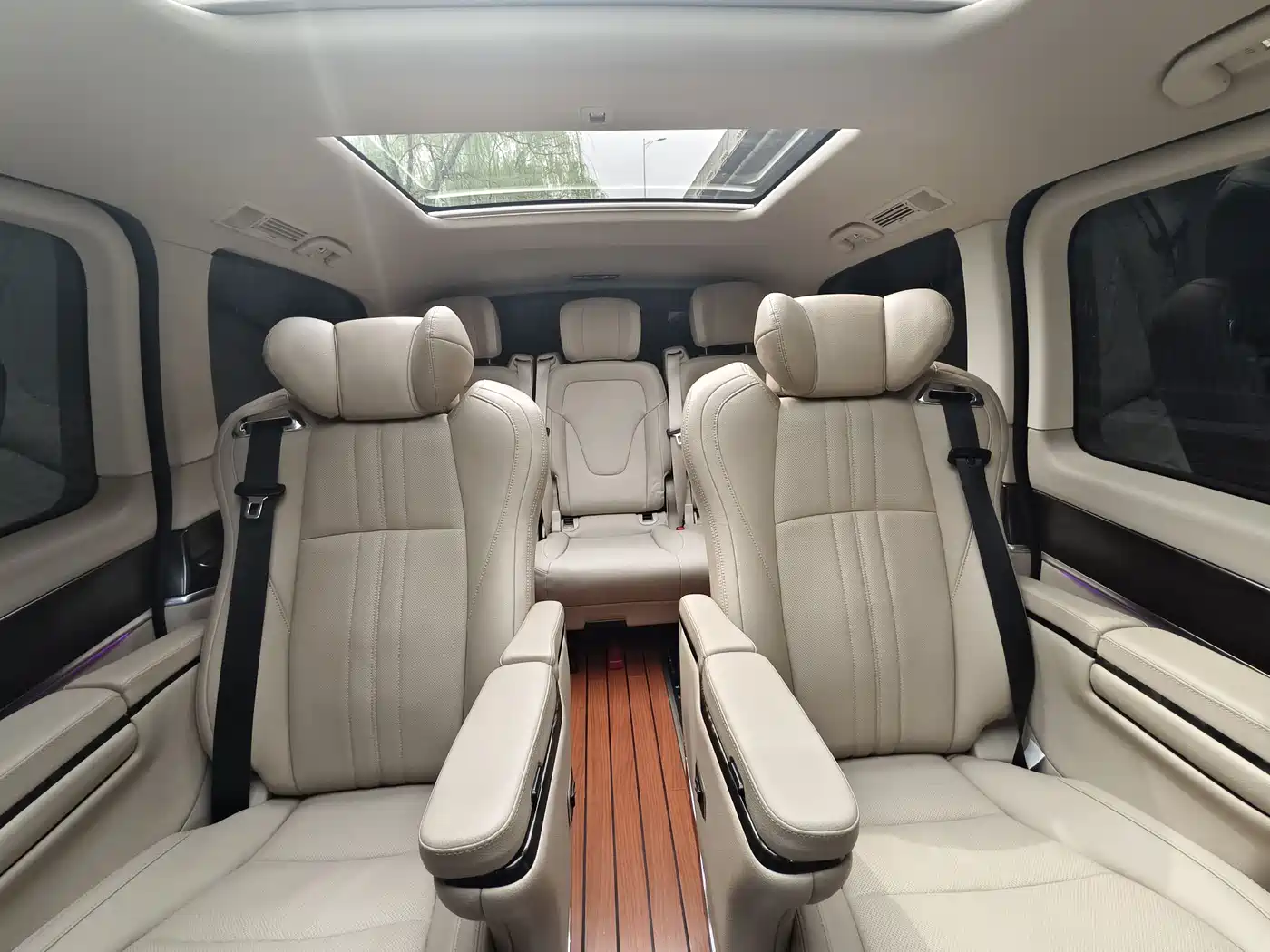 MERCEDES-BENZ V CLASS