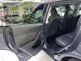 Фото 15 - Tesla Model Y