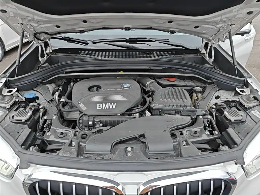 BMW X1 2018 sDrive18Li Premium Model фото 20