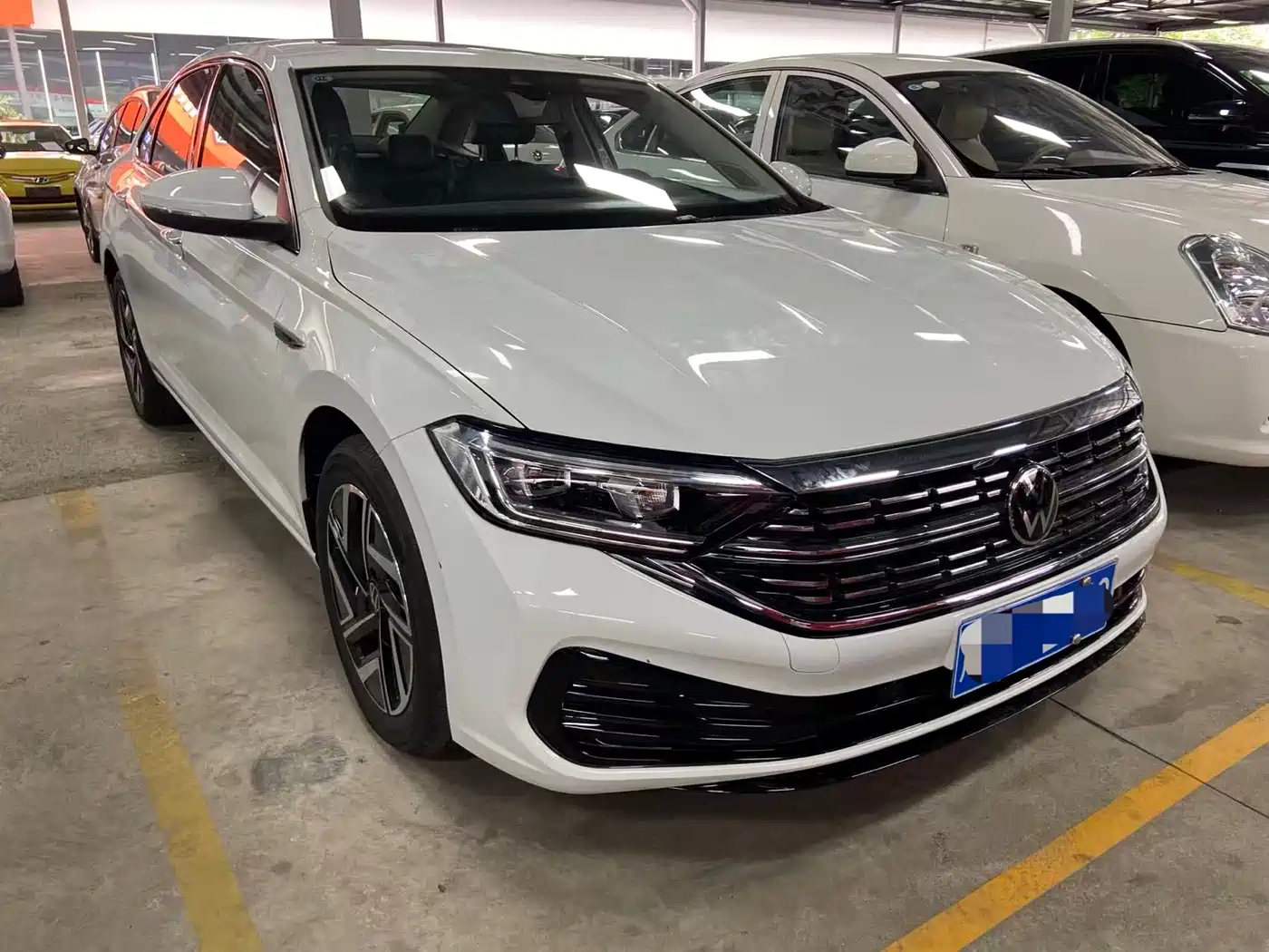 Volkswagen Sagitar 2025 300TSI DSG Surpass Edition фото 3