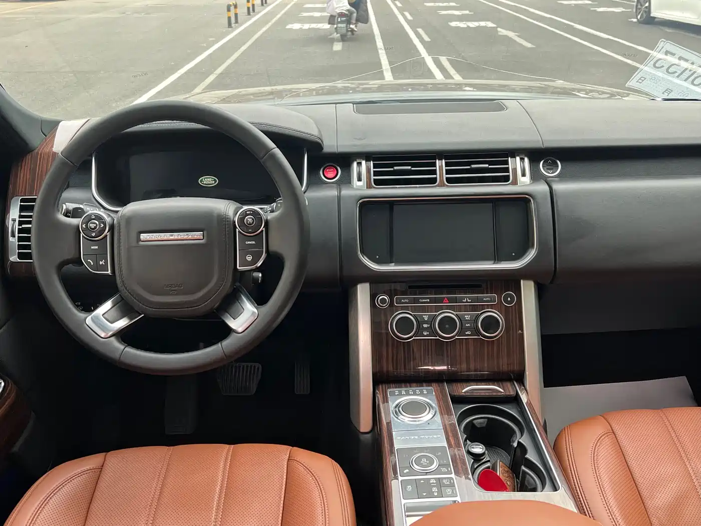 Land Rover Range Rover 2014 3.0 SC V6 Vogue SE Genesis Extended Edition фото 5
