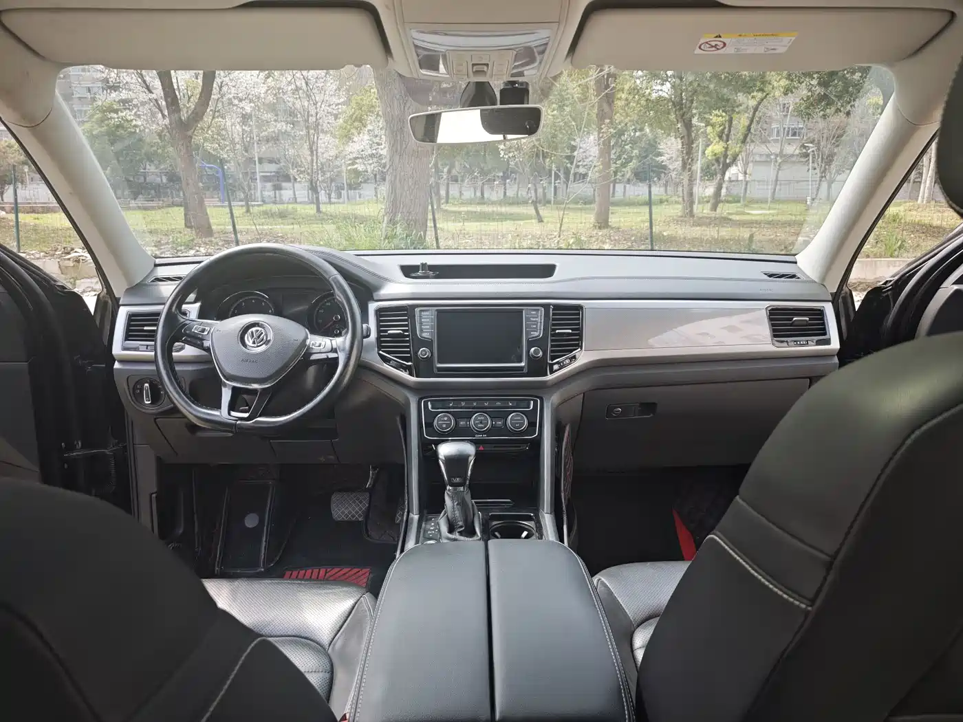 Volkswagen Teramont 2017 530 V6 4WD Luxury Edition фото 20