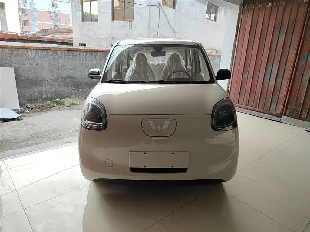 Wuling Motors Hongguang MINIEV 2026 2025 4-Door Advanced