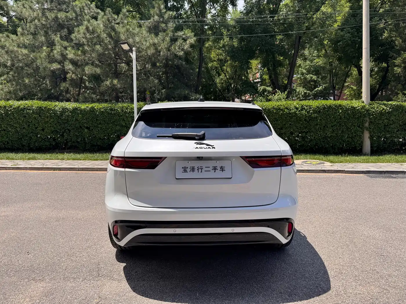 Jaguar F-PACE 2024 2024 P250 R-Dynamic SE