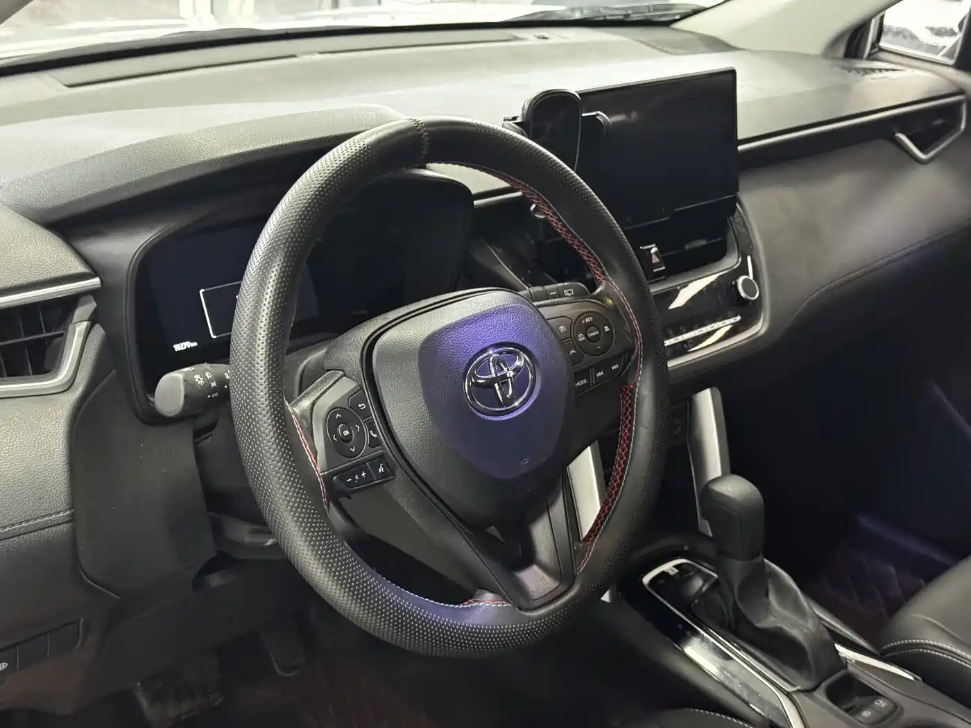 Toyota Corolla Cross 2024 2.0L Elite Edition фото 4