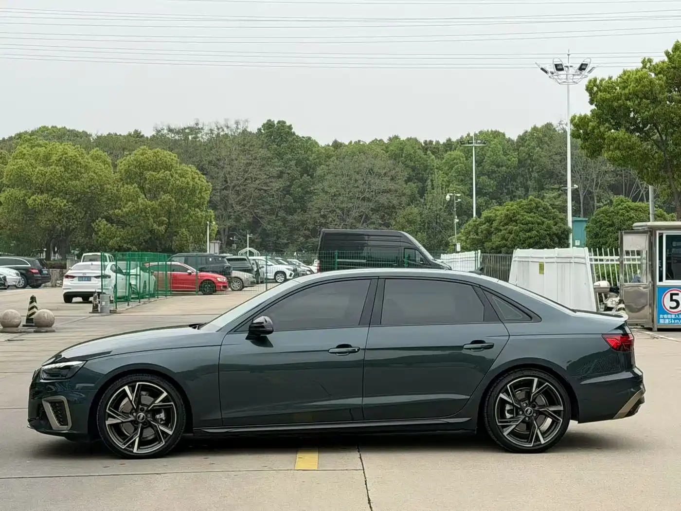 Audi A4L 2024 40 TFSI quattro RS Kit Speed Edition фото 8