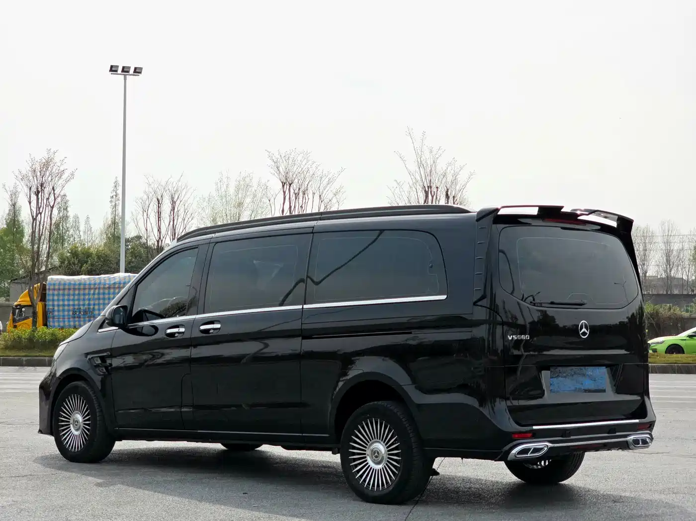 Mercedes-Benz Vito 2024 2.0T Business 7-Seater фото 4