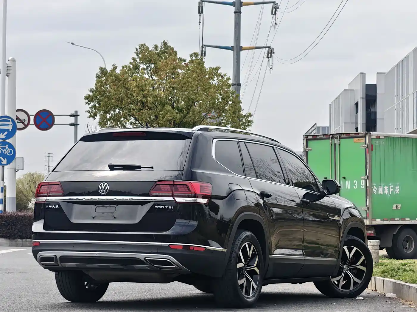 Volkswagen Teramont 2020 330TSI 2WD Luxury China VI фото 2