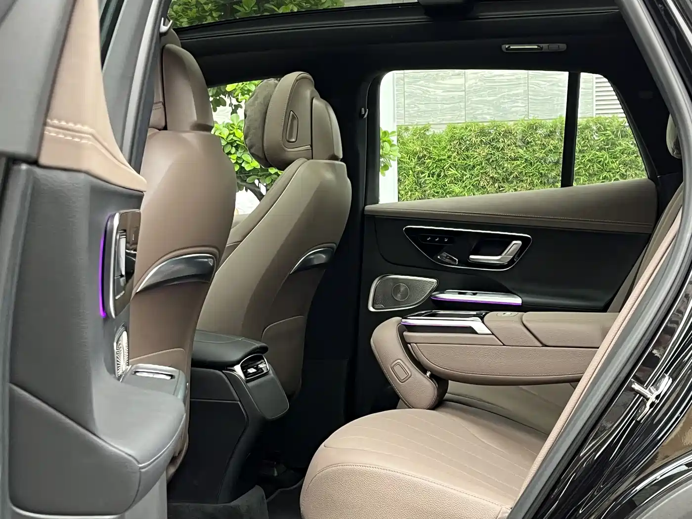 Mercedes-Benz EQE SUV 2024 500 4MATIC Luxury Edition фото 11