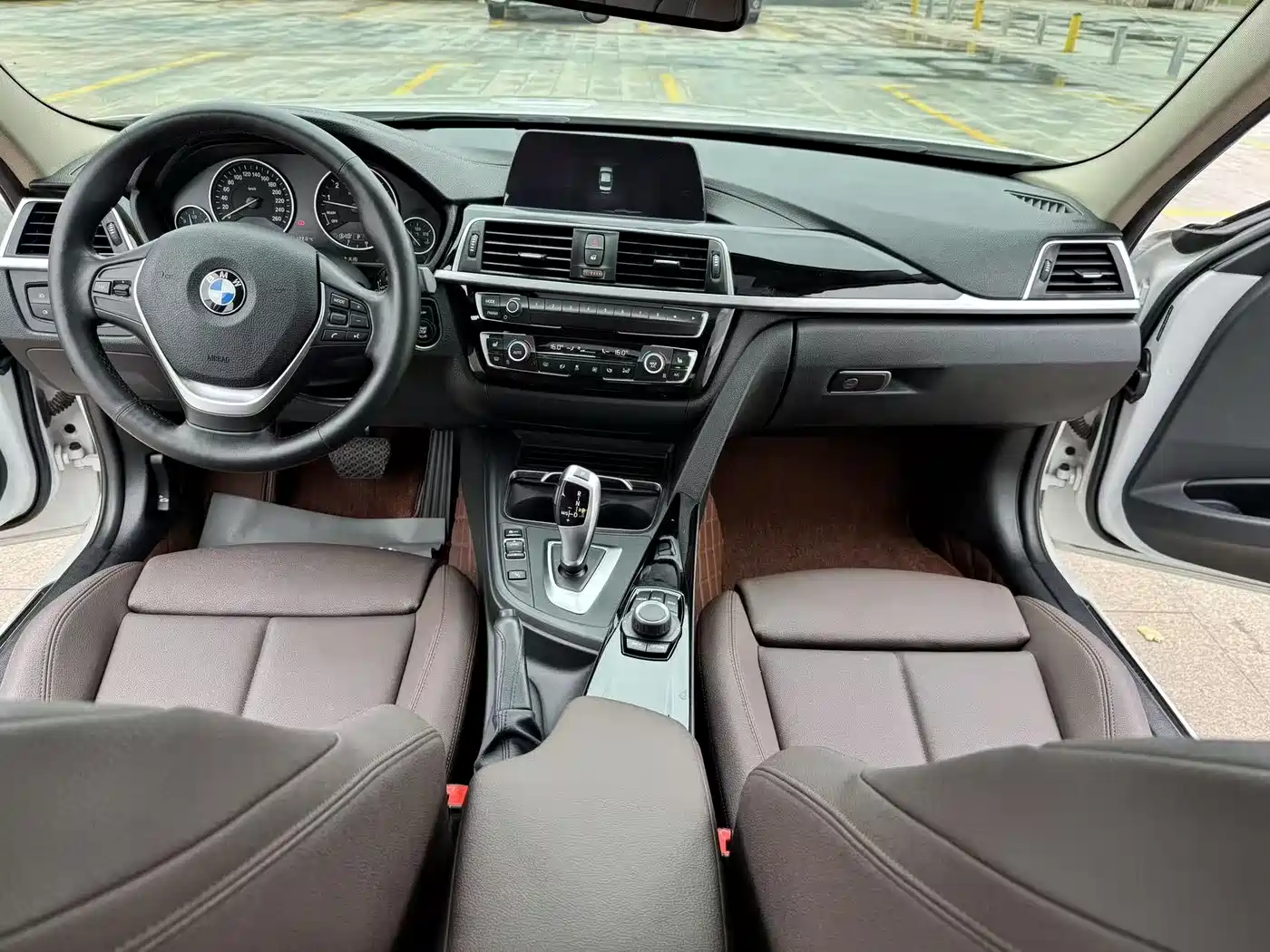 BMW 3 Series 2018 320Li Fashion Style фото 24
