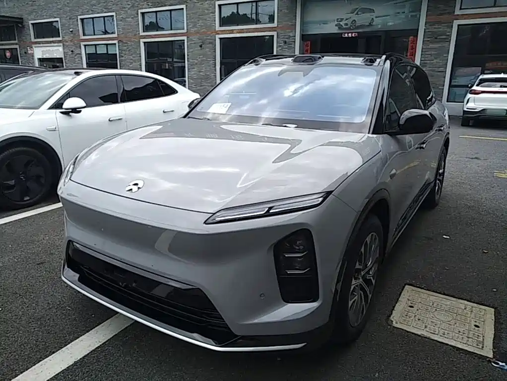 Фото 1 - NIO ES6