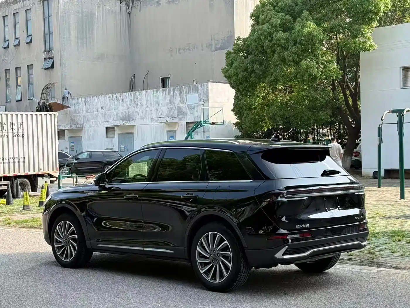 LINCOLN ADVENTURER