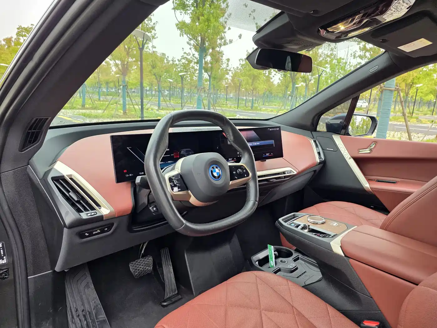 BMW iX 2022 xDrive50 фото 21