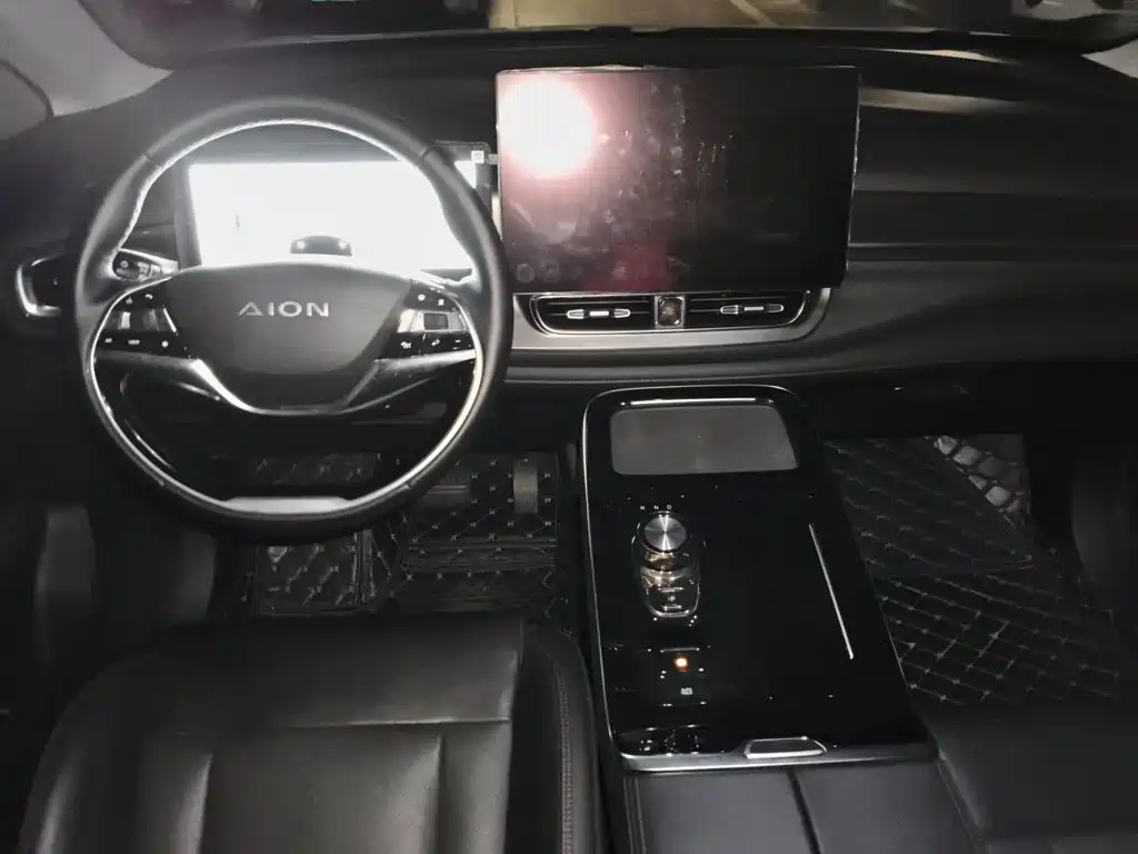 Aion V 2022 2021 Plus 80 Smart Tech Edition (NMC)