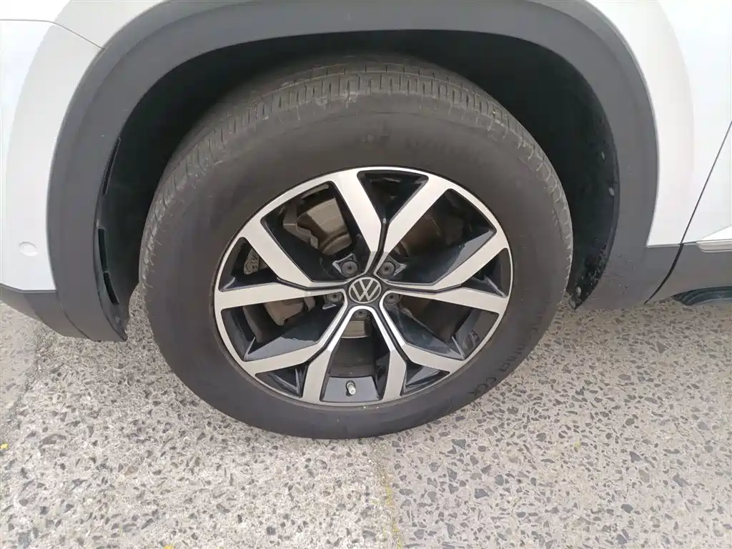 Volkswagen Teramont 2019 380TSI 4WD Luxury Edition China VI фото 25
