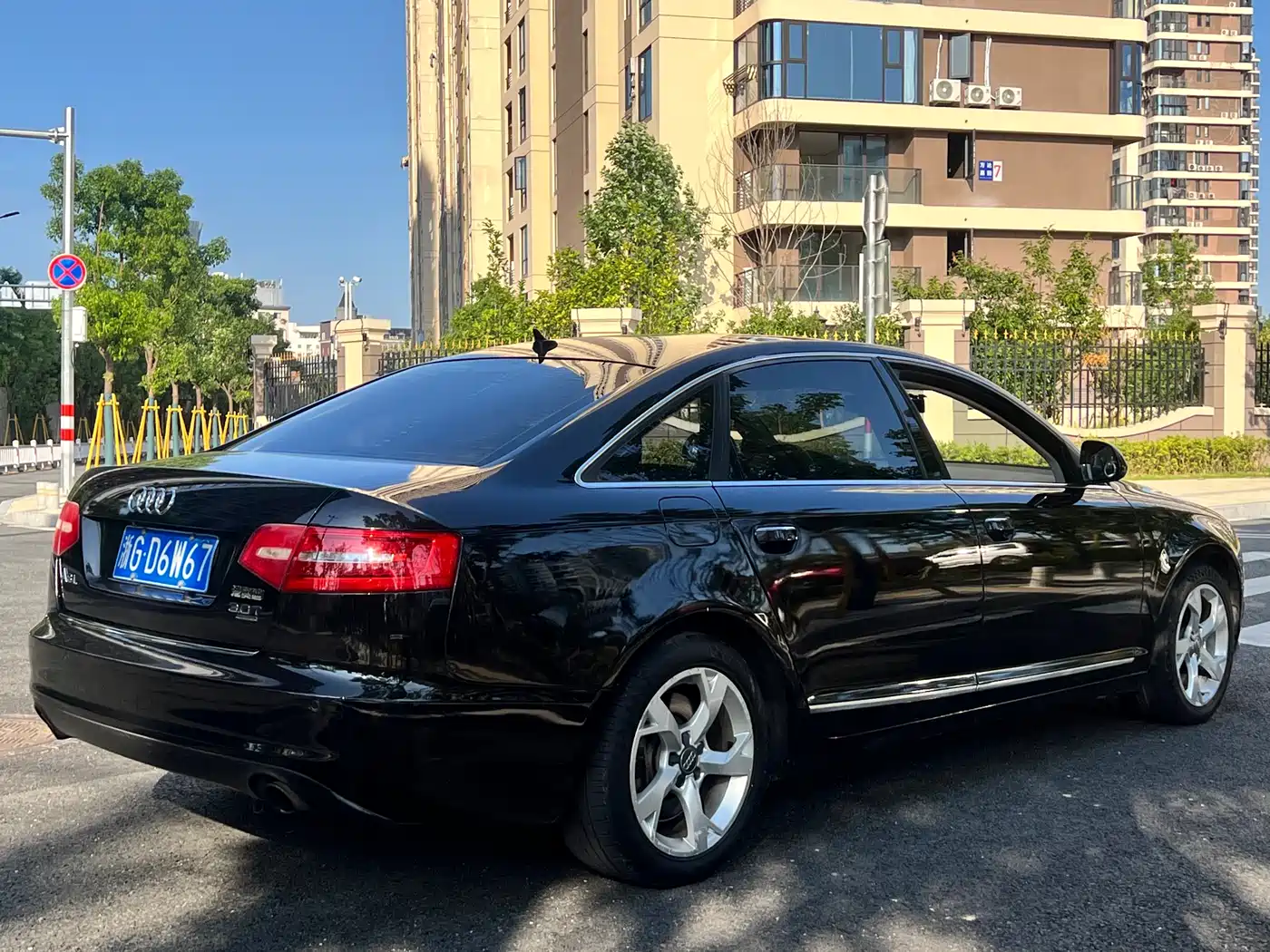 Audi A6L 2011 3.0 TFSI quattro Luxury фото 5
