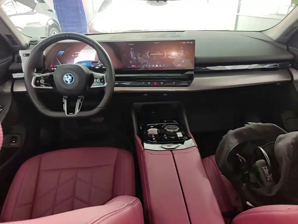 BMW i5 2025 2025 eDrive 35L M Sport Package