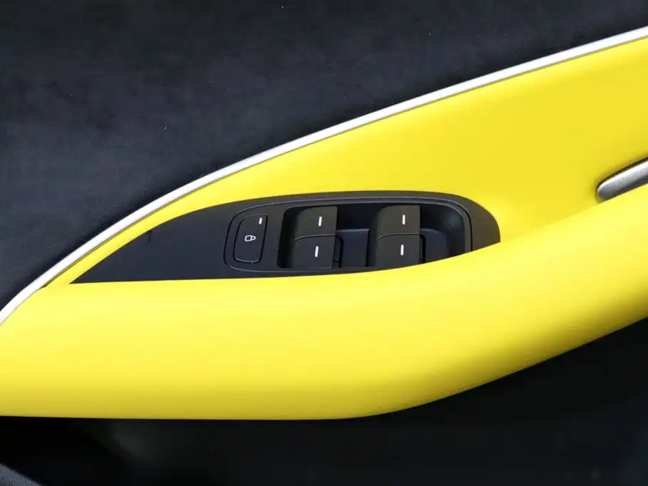 XIAOMI CAR XIAOMI SU7 ULTRA