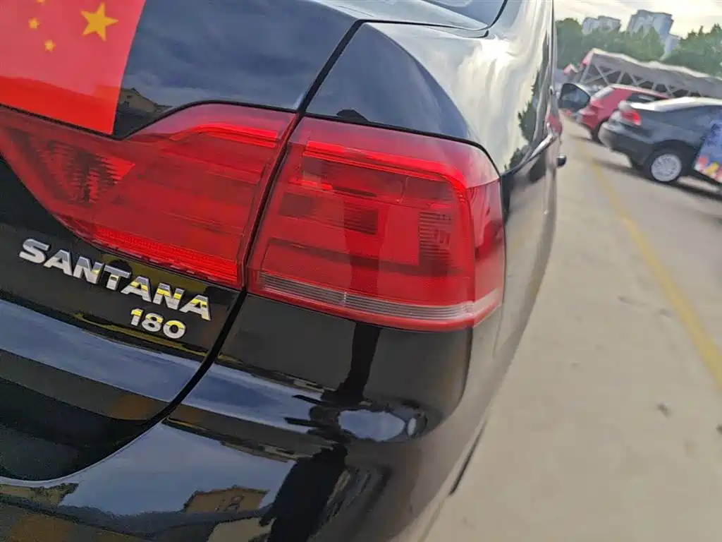 Volkswagen Santana 2016 1.6L Manual Trend Edition фото 8