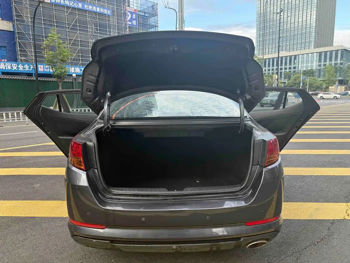 Kia K5 2012 2.0L Automatic DLX Special Edition фото 9