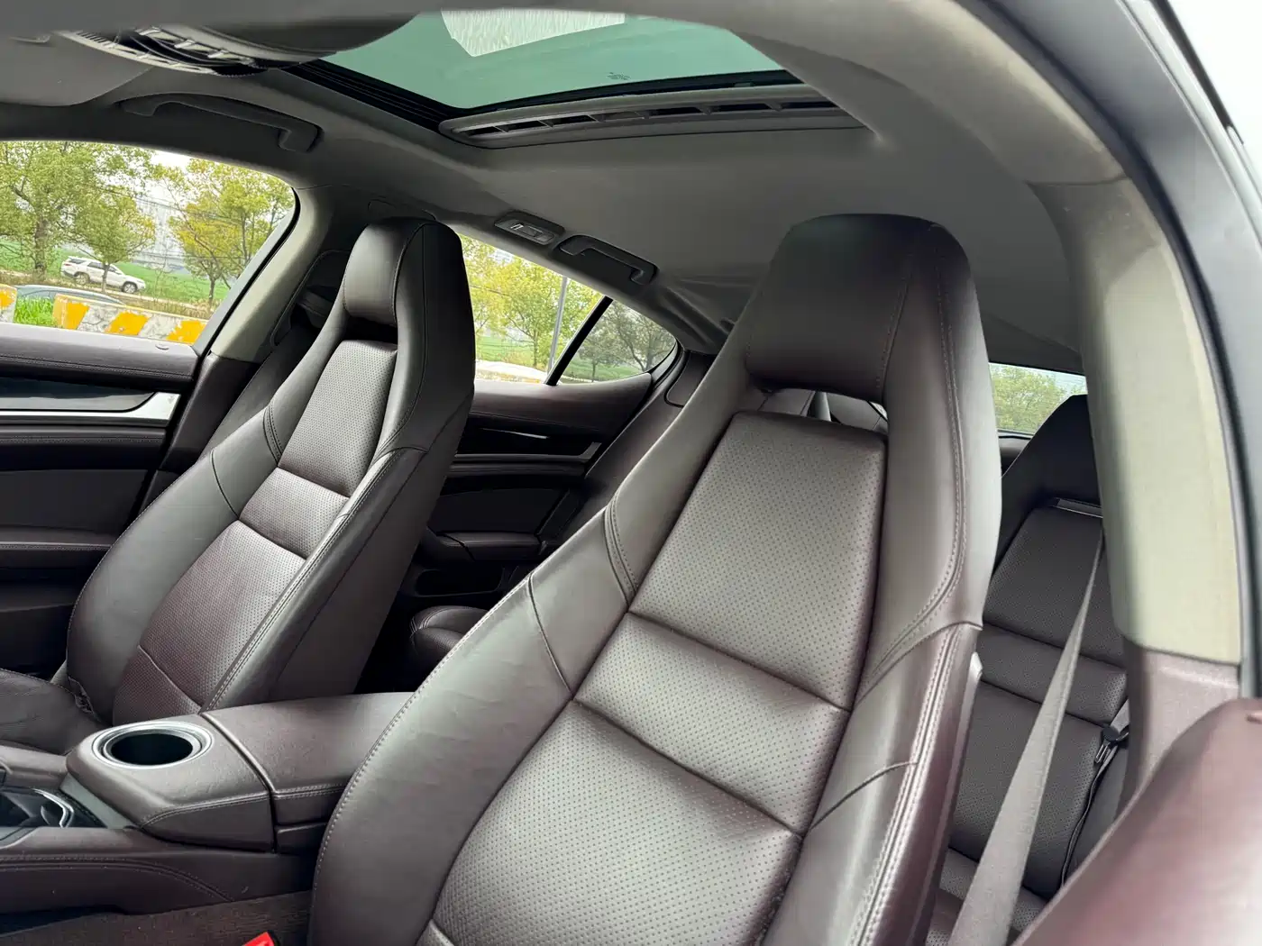 Porsche Panamera 2014 Panamera 4 3.0T фото 10