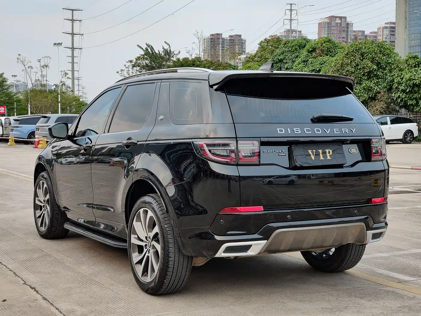 LAND ROVER DISCOVER SPORTS