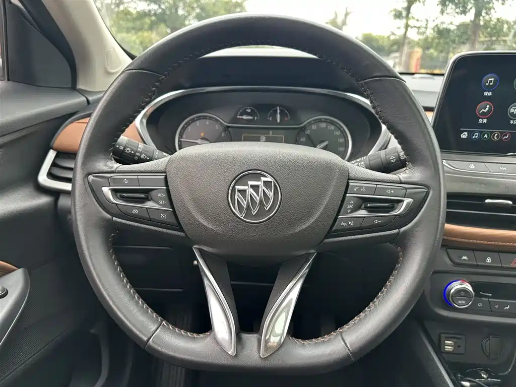 BUICK ANGKOLA